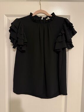 JODIFL Black Ruffle Sleeve Blouse